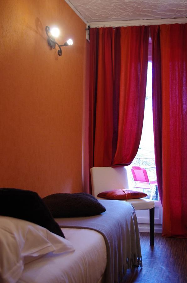Hotel Lou Cigaloun Saint-Antonin-du-Var Exterior foto