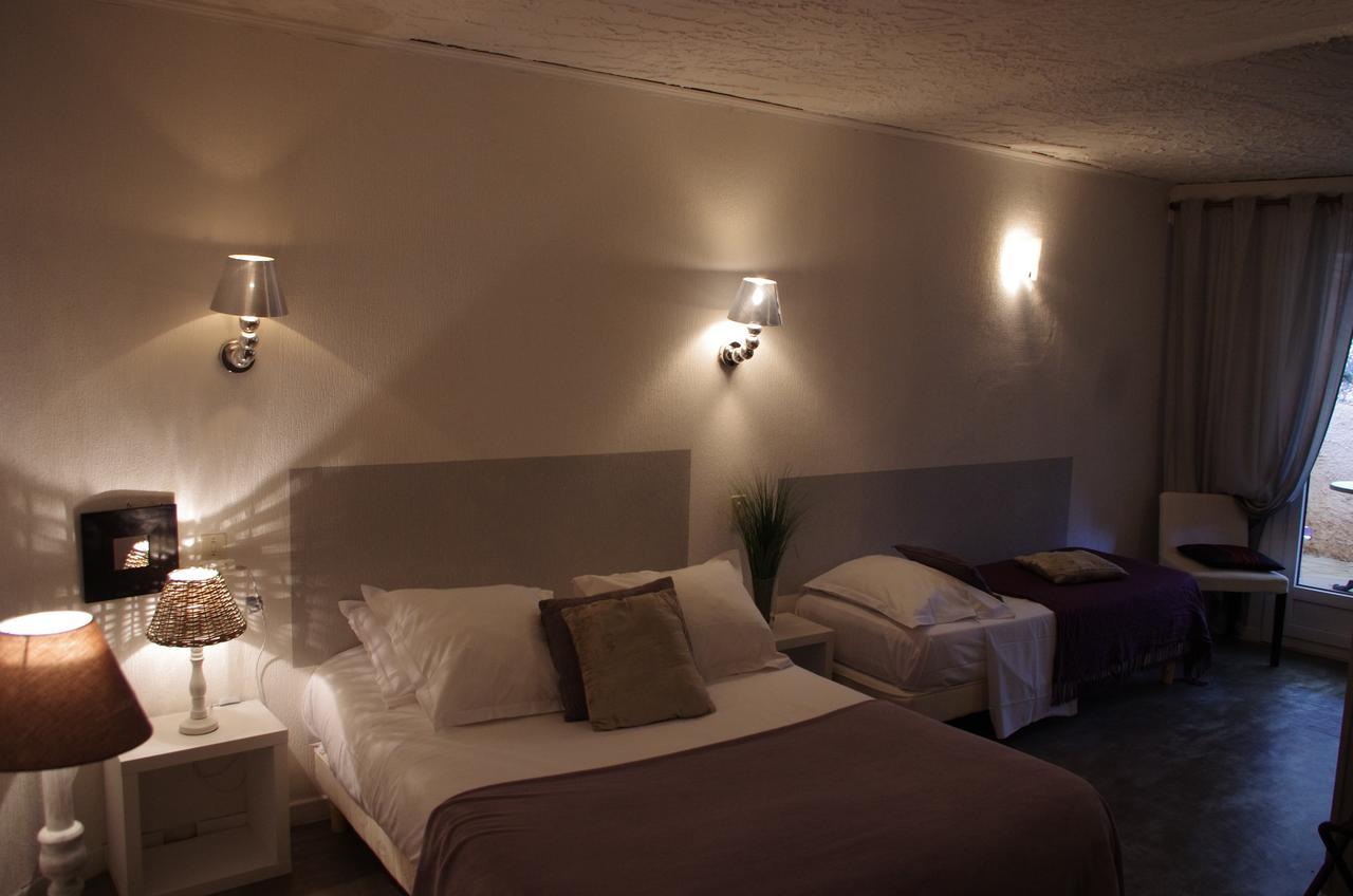 Hotel Lou Cigaloun Saint-Antonin-du-Var Exterior foto